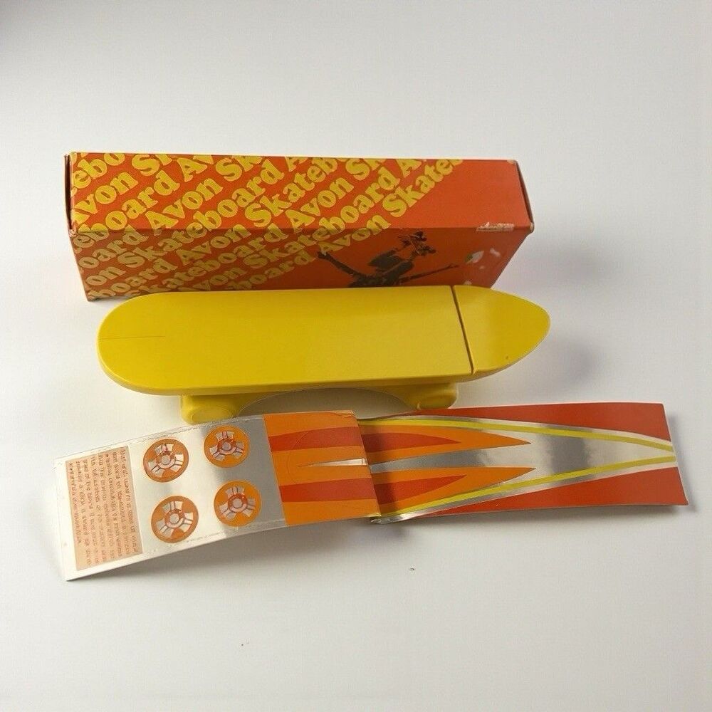 Vintage Avon Skateboard Decanter Bubble Bath 5.5 oz NOS 1977 Original Box